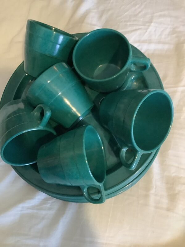 1950s Bakelite Dinnerware - Image 5