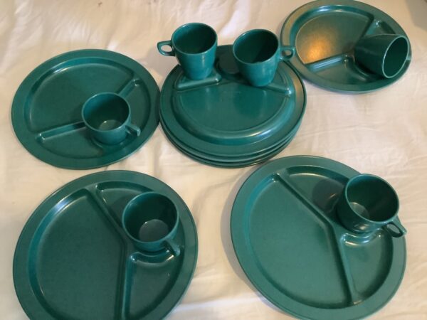 1950s Bakelite Dinnerware - Image 6