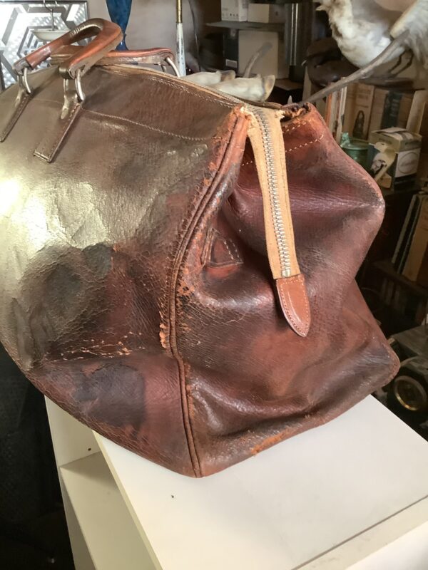 Large Vintage Style Gladstone Bag - Image 2