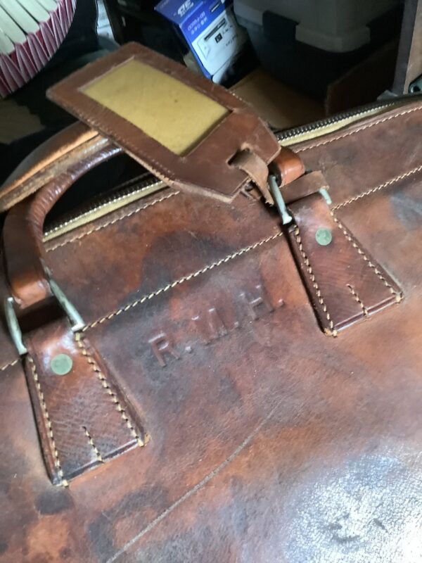 Large Vintage Style Gladstone Bag - Image 3